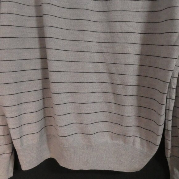 CLUB MONACO | XL - extra large | Striped Italian Merino V-Neck Sweater - Picture 13 of 14